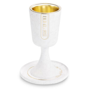 גביע קידוש מהודר מפולימר עם רגל ותחתית 15 ס"מ